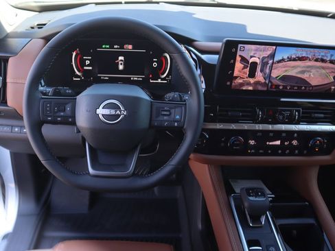 New 2026 Nissan Pathfinder Platinum w/ Cargo Package image 12