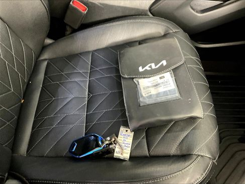 Used 2023 Kia Telluride SX Prestige X-Pro AWD/4WD image 35