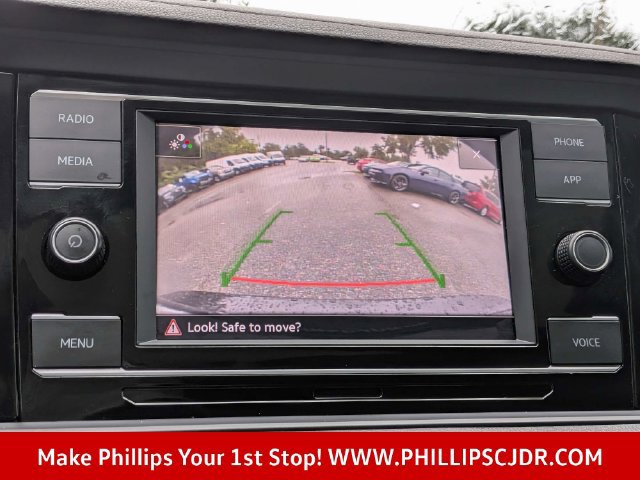 Used 2023 Volkswagen Jetta SE FWD image 19