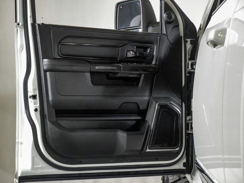 Used 2023 RAM 2500 Limited AWD/4WD image 35