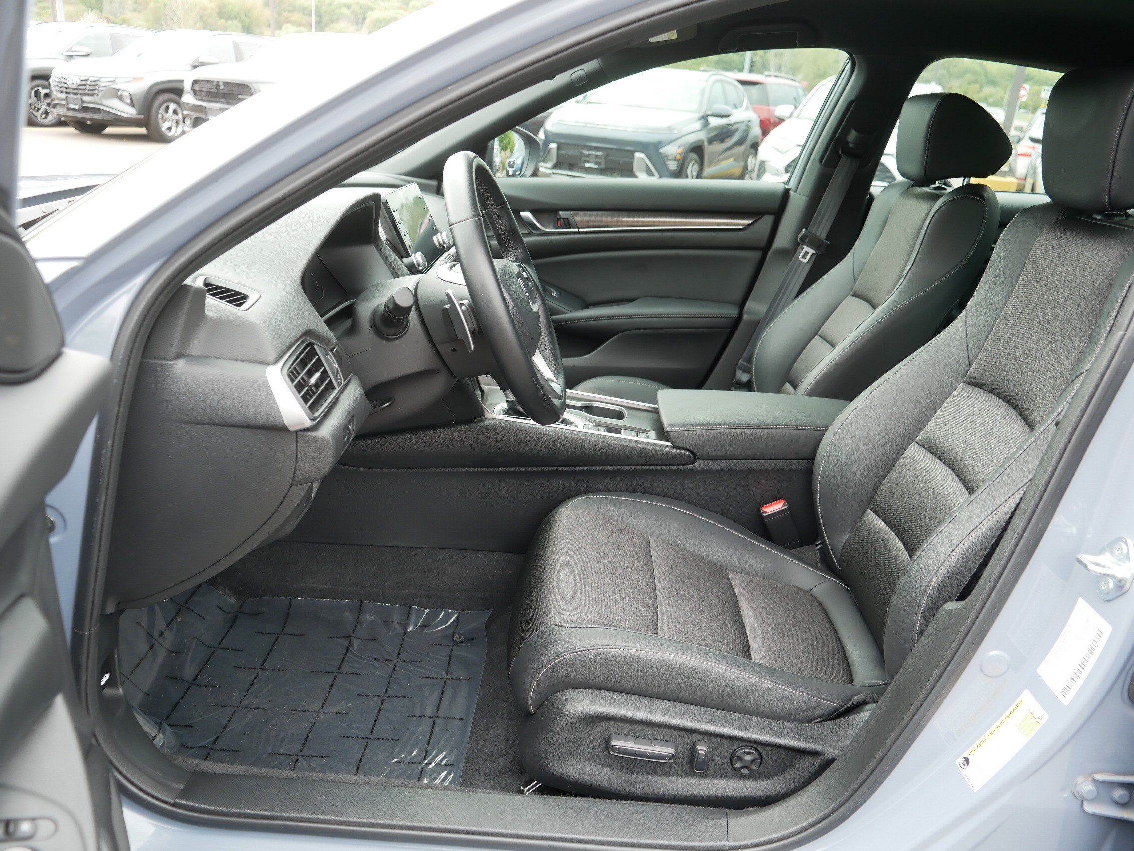 Used 2022 Honda Accord Sport image 12