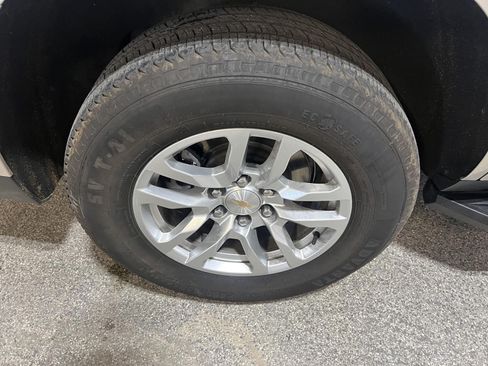 Used 2024 Chevrolet Tahoe LT AWD/4WD image 27