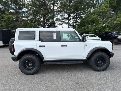 New 2026 Ford Bronco Badlands AWD/4WD image 8