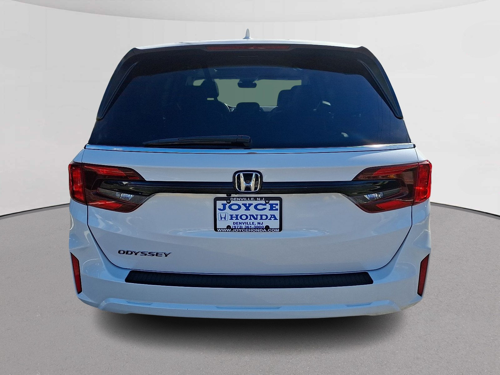 Certified 2025 Honda Odyssey EX-L image 9