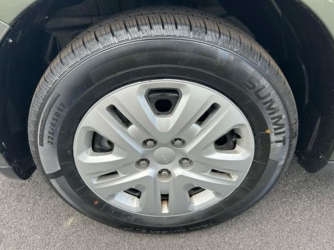 Used 2019 Dodge Journey SE w/ Connectivity Group FWD image 11