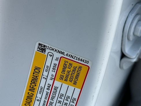 Used 2022 GMC Acadia SLT w/ Elevation Edition image 43