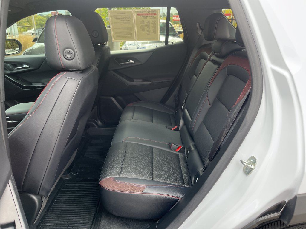 Used 2026 Chevrolet Equinox RS w/ Convenience Package III FWD image 32