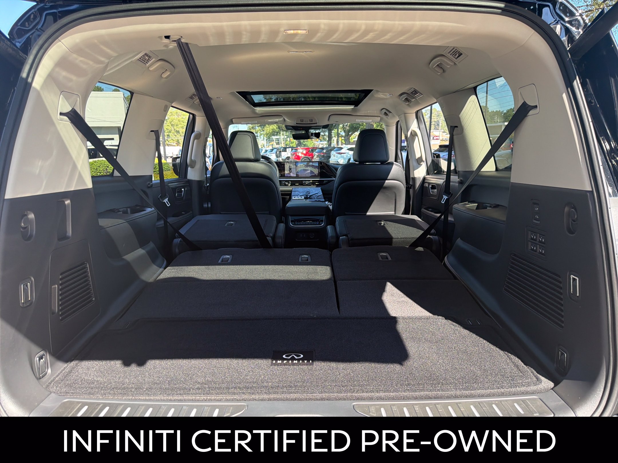 Certified 2026 INFINITI QX80 Luxe RWD image 35