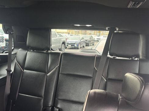 Used 2023 Cadillac Escalade Premium Luxury w/ Performance Package AWD/4WD image 37