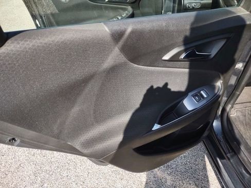 Used 2018 Chevrolet Malibu LT FWD image 16