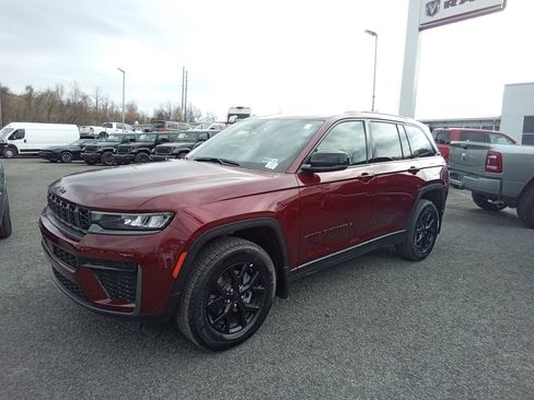 New 2026 Jeep Grand Cherokee Altitude AWD/4WD image 9