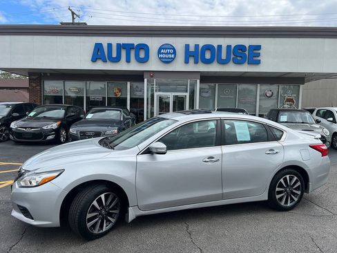 Used 2016 Nissan Altima 2.5 SL w/ 2.5 Technology Package FWD image 7