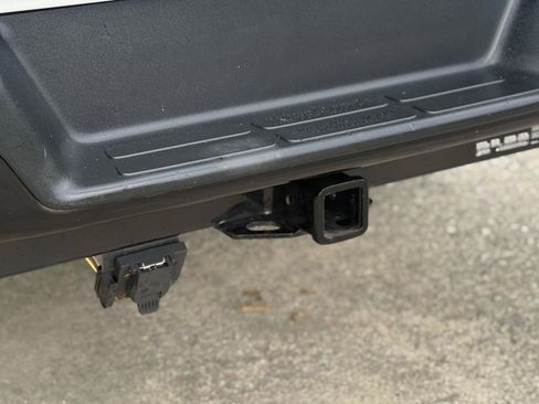 Used 2019 Chevrolet Express 2500 w/ Driver Convenience Package image 24