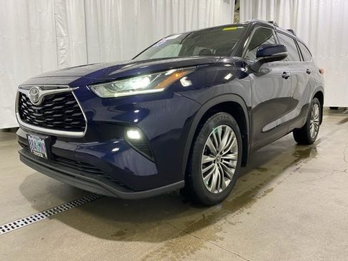 Certified 2020 Toyota Highlander Limited image 28