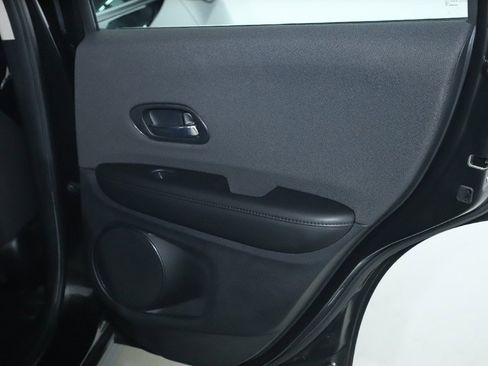 Used 2019 Honda HR-V LX image 29
