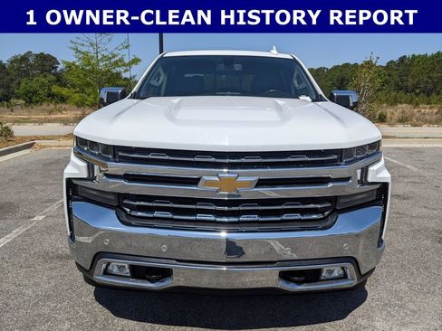 Used 2020 Chevrolet Silverado 1500 LTZ w/ LTZ Plus Package AWD/4WD image 11
