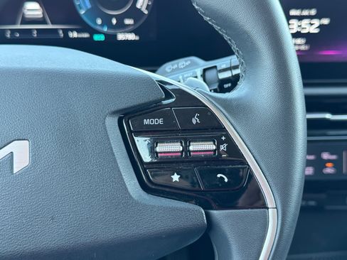 Used 2023 Kia Niro Wind FWD image 23