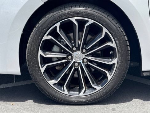 Used 2016 Toyota Corolla S FWD image 15