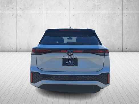 New 2026 Volkswagen Tiguan SE R-Line image 6