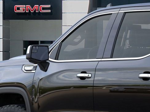 New 2026 GMC Sierra 1500 SLT image 13