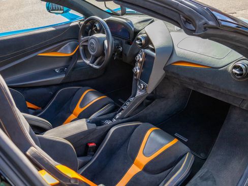 Used 2022 McLaren 720S Spider image 61