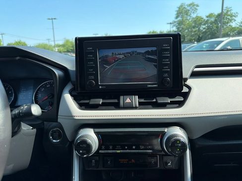 Used 2022 Toyota RAV4 XLE w/ Convenience Package AWD/4WD image 31