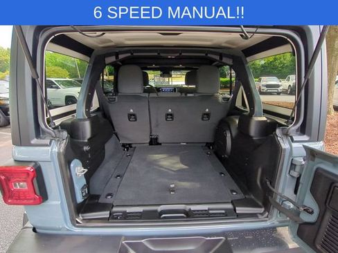 Used 2024 Jeep Wrangler Unlimited Rubicon w/ Technology Group AWD/4WD image 31