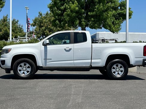 Used 2018 Chevrolet Colorado W/T w/ WT Convenience Package RWD image 7