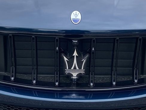 New 2024 Maserati Levante Trofeo image 11