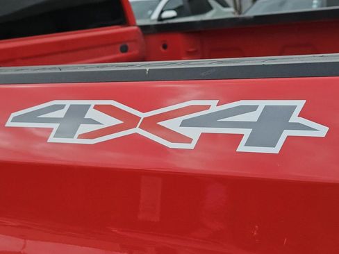 Used 2024 Chevrolet Silverado 1500 Custom image 8