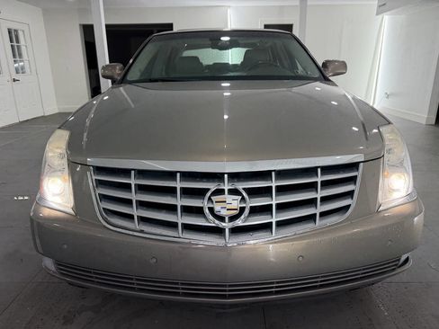 Used 2006 Cadillac DTS FWD image 5