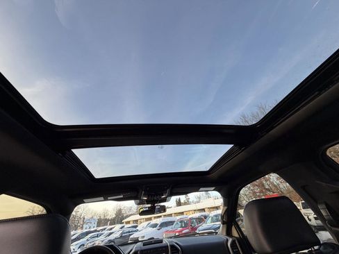 Used 2019 Ford F150 Raptor w/ Equipment Group 802A Luxury image 29