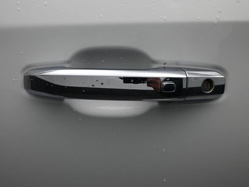 Used 2023 Chevrolet Silverado 1500 LTZ w/ LTZ Premium Package image 20