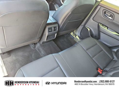 Used 2023 Nissan Rogue SV w/ SV Premium B Package AWD/4WD image 18