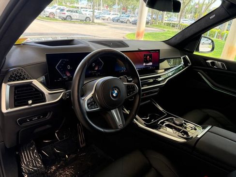 Used 2026 BMW X7 xDrive40i w/ M Sport Package AWD/4WD image 7
