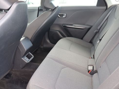 Used 2025 Kia K4 FWD image 15