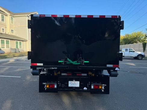 Used 2024 Isuzu NPR image 7