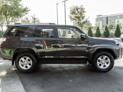 Used 2024 Toyota 4Runner SR5 image 3