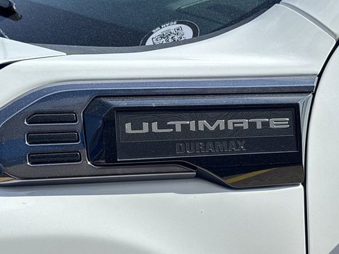 New 2026 GMC Sierra 3500 Denali Ultimate w/ LPO, Black Badging Package AWD/4WD image 13