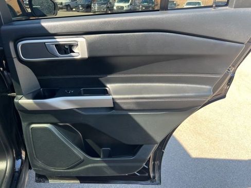 Used 2023 Ford Explorer XLT w/ Equipment Group 202A image 13