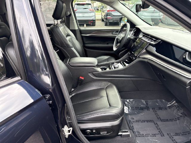 Used 2023 Jeep Grand Cherokee 4WD 4xe image 9