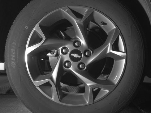 Used 2025 Chevrolet Trax LT image 15