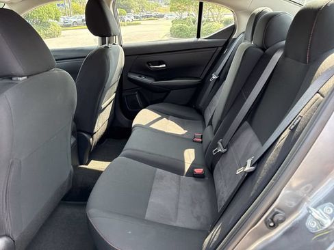 Used 2025 Nissan Sentra SR FWD image 10