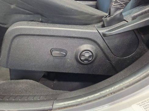 Used 2011 Dodge Journey Crew FWD image 15