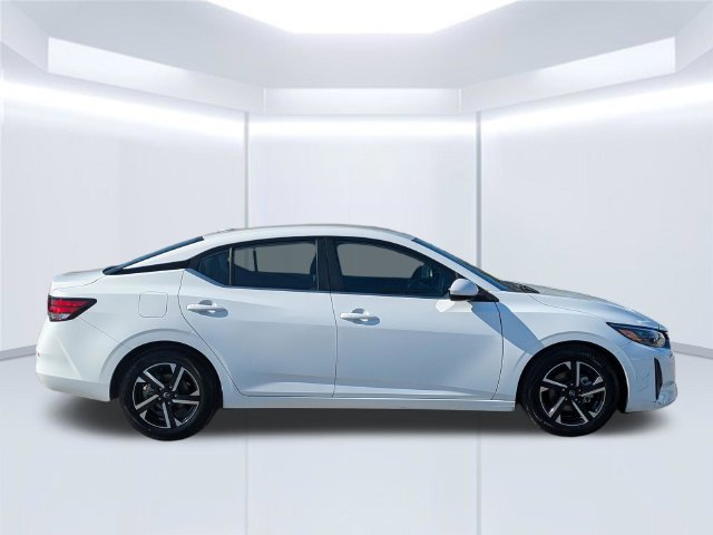 Used 2024 Nissan Sentra SV FWD image 7