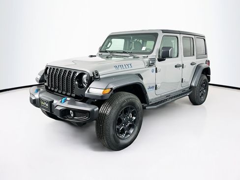 Used 2023 Jeep Wrangler Unlimited w/ Cold Weather Group image 3