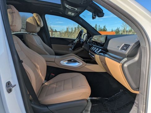 Used 2026 Mercedes-Benz GLS 450 4MATIC image 27