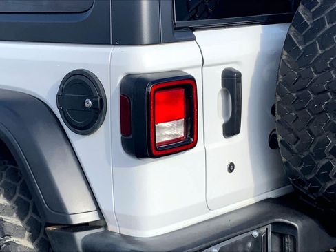 Used 2019 Jeep Wrangler Unlimited Sport S AWD/4WD image 29