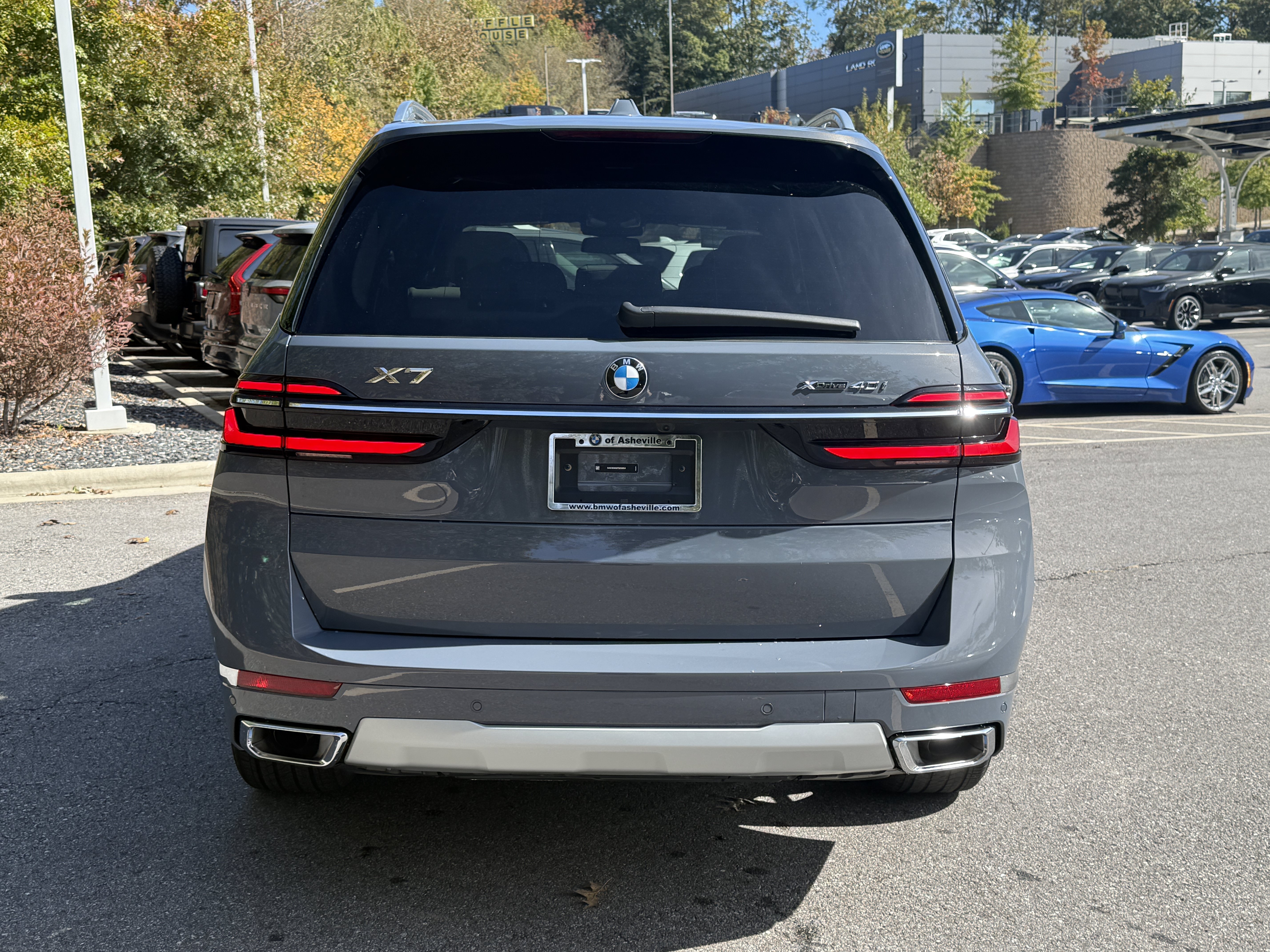 Used 2026 BMW X7 xDrive40i AWD/4WD image 4