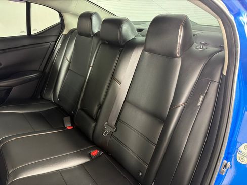 Used 2020 Nissan Sentra SR w/ Premium Package FWD image 20